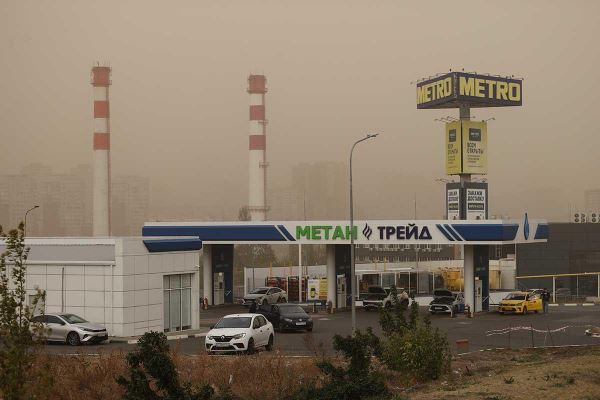 На юг России обрушились мощные пыльные бури. Что это за явление и чем оно опасно
